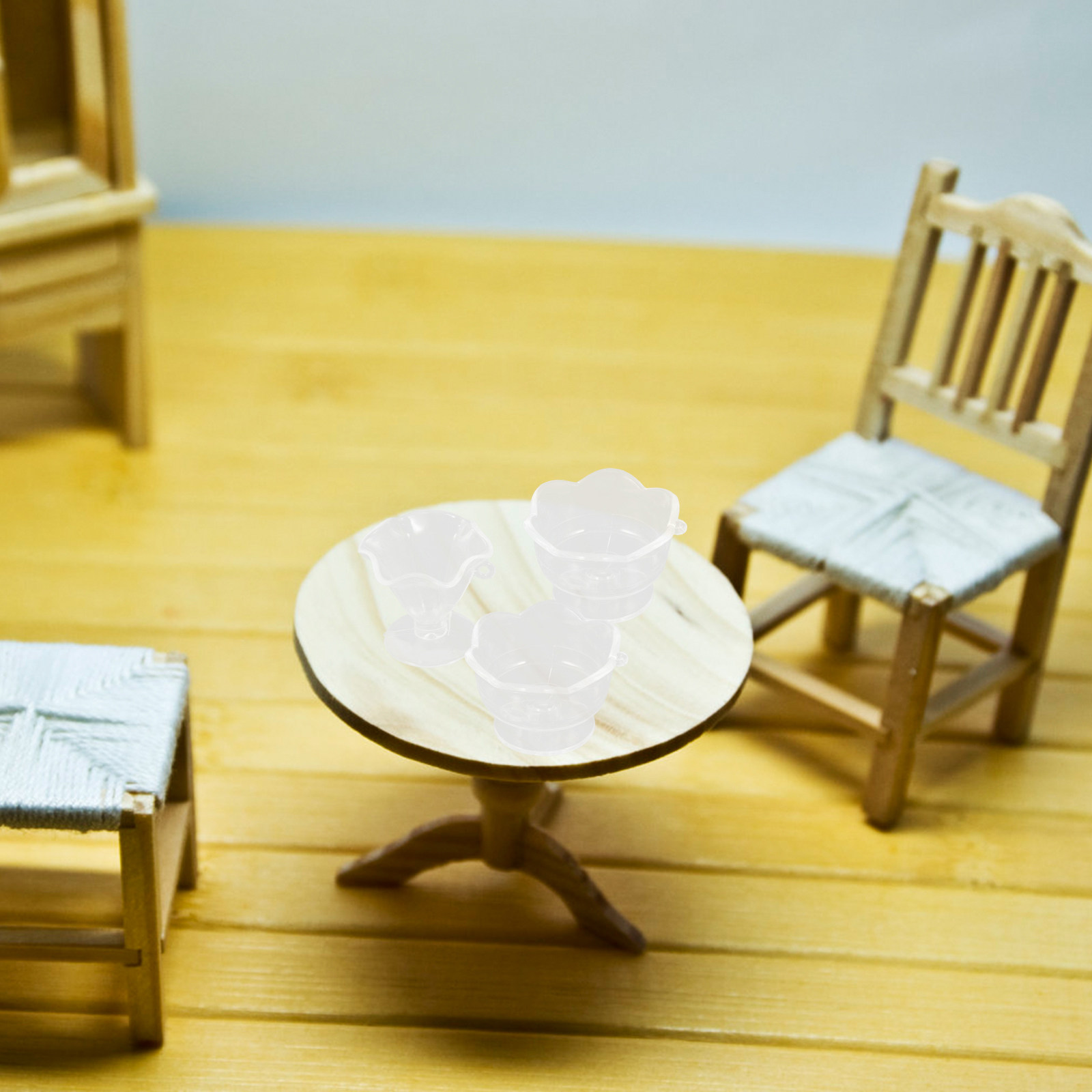 Coffee Tea House - 24 sztuki miniaturowych filiżanek, kolekcja mini