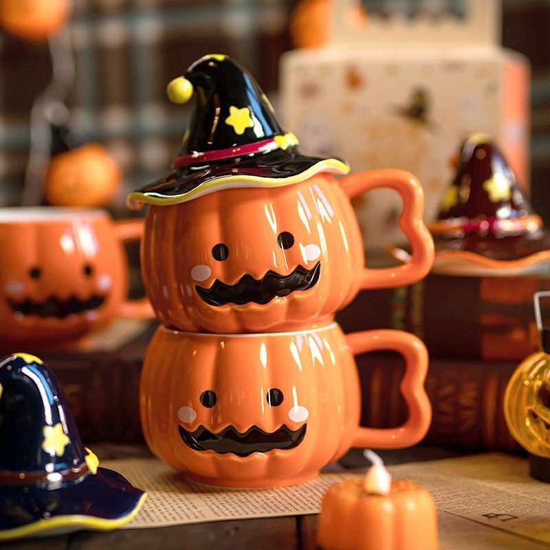Coffee Tea Friends - Ceramiczny kubek w kształcie dyni z