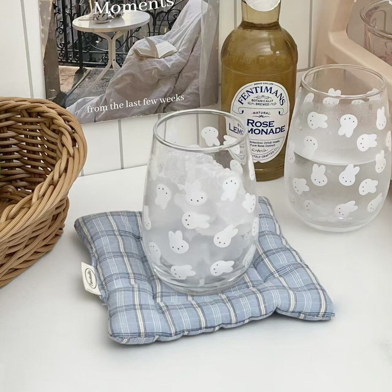Uroczy szklany kubek z nadruki – Coffee Tea & Hot Chocolate recenzja i cena
