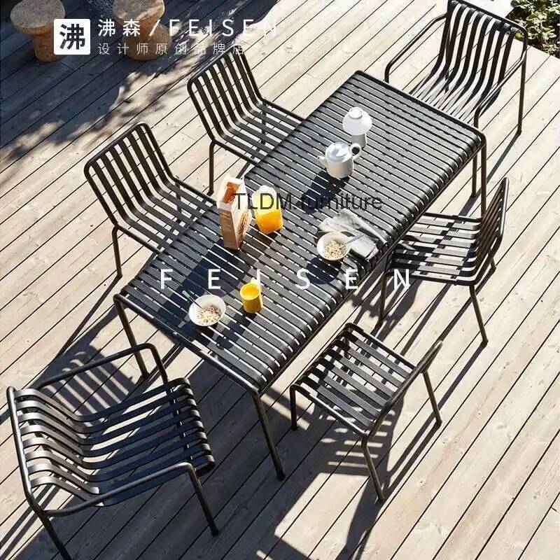 Sklep z żelaznymi krzesłami No – Coffee Tea Gardens recenzja i cena